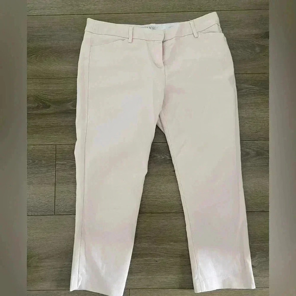 Women’s size 6 Lila Rose  pants - Picture 9 of 9